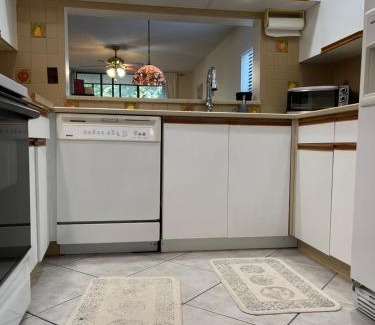 Trailer Estates Apartamento | MyCataleya Comfy Condo near Beach (Bradenton)