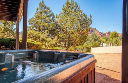 Oak Creek Villa | Myrinn – Escape to Red Rock Views & Hot Tub