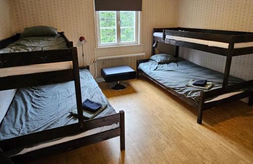 Are Casa | Mysigt hus med utsikt över fjäll och älv.