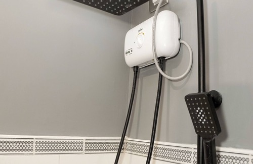 Pitogo Hotel | mySTAY BGC East