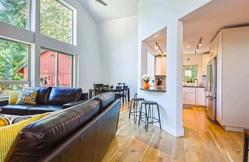 Sequim Casa | Mystic Grove Peaceful Retreat in the Woods