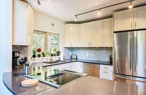 Sequim Casa | Mystic Grove Peaceful Retreat in the Woods