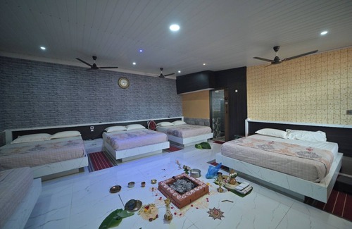 Kushalnagar Casa | Mysticgreens Guest House!