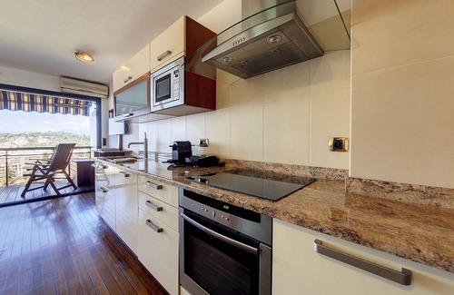 Lazaret Apartamento | N&J - HUBLOT VUE MER- Pool - Parking