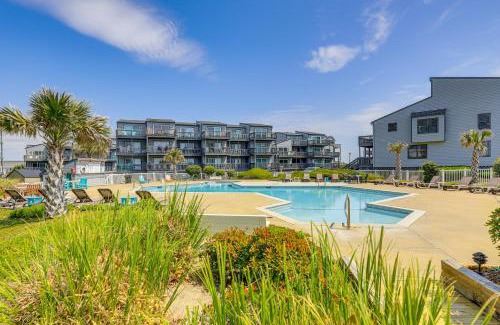 Sneads Ferry Apartamento | N Topsail Beach Oceanfront Condo with Pool!