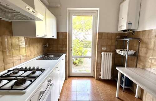 Numana Apartamento | N194 - Numana, large three-room apartment with garden