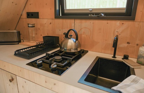 Salem Casa | Nachhaltig & Klimaneutral Übernachten im Green Tiny House Pioneer mit Seeblick