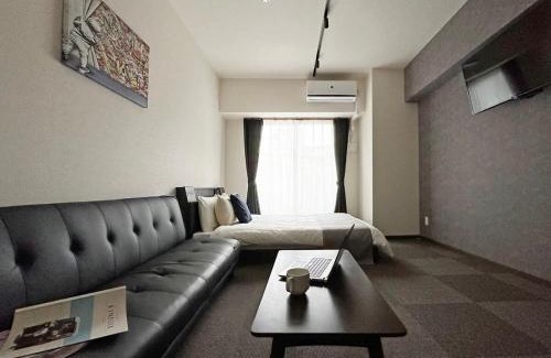 Hiroshima City Centre Apartamento | Nagomi by b hotel - Well-Furnished with balcony Apt for 3 Ppl