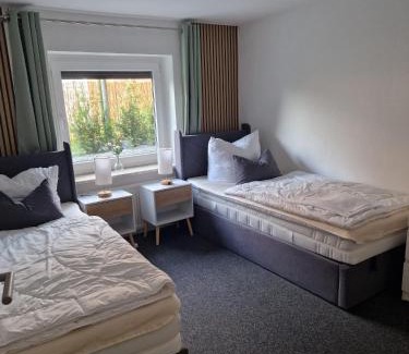 Osdorf Apartamento | Nahe Kiel, 4 Betten, 2 Schlafzimmer Parkplatz, Terrasse, 3km zum Strand