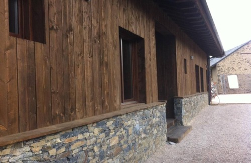 Nahuja Cabaña | NAHUJA I - Cinco Habitaciones Casa Rural, Capacidad 12