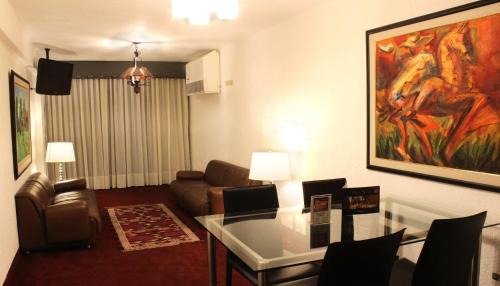 Leuro Hotel | NAIA Miraflores Lima