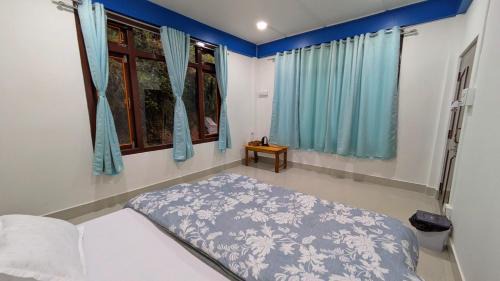 Bomdila Hotel | Naku homes