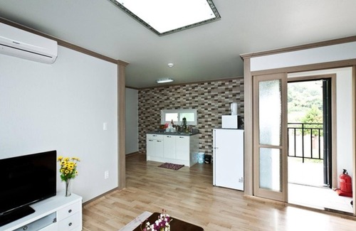 Namhae Casa | Namhae Seomnara Hayanjip Pension
