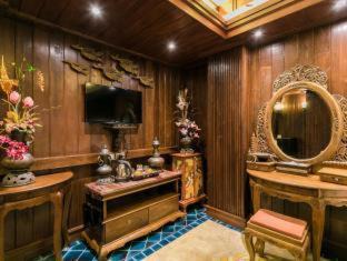 Old City Hotel | Namton Boutique Hotel