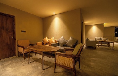 Dhampus Hotel | Nana Mountain Resort Mt. Annapurna View