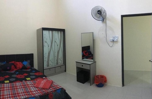 Kuala Rompin Casa | Nanie Homestay