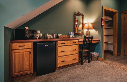 Bryson City Hotel | Nantahala Village