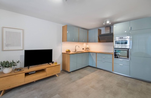 Puerto Naos Apartamento | Apartamento 'Naos' con vistas al mar, Wi-Fi y aire acondicionado