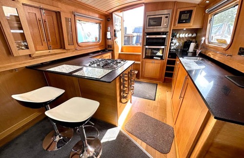 Uxbridge South Otro | Narrowboats and moorings
