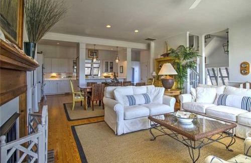 Atlantic Beach Casa | Nash Cottage home