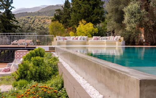 Mylopotamos Villa | Nassibe Estate