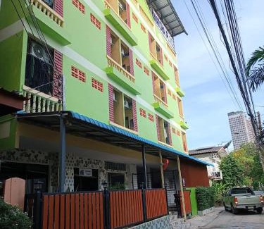 Khlong Nung Apartamento | Natcha Place Klongluang 35