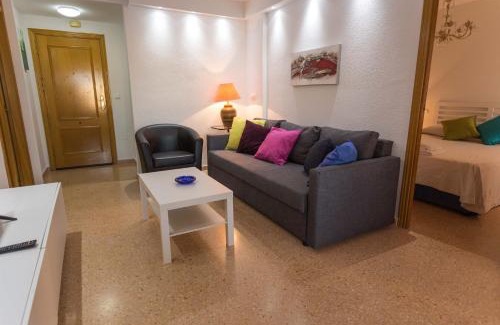 Playa de San Juan Apartamento | Nations Apartment with pool