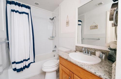 Bodden Town Apartamento | Natty's Cove Your Cozy Escape Steps to the Beach