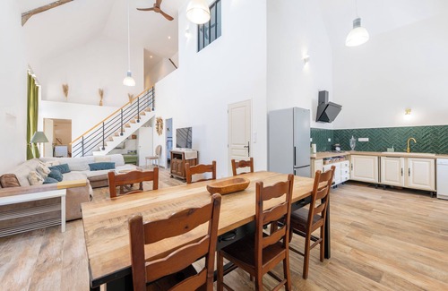 Saint-Setiers Casa | Natural charm and open space