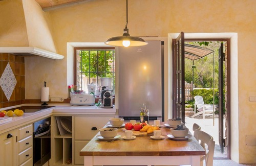 Felanitx Villa | Villa de piedra natural con piscina: Villa Son Reus