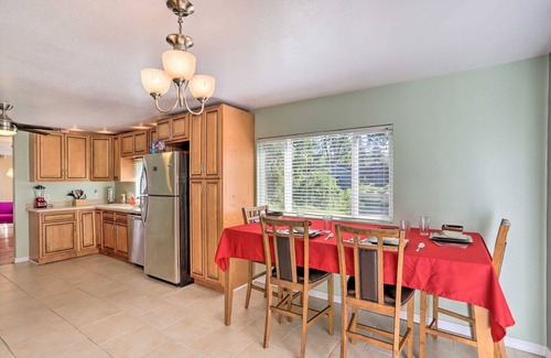 Toledo Villa | Nature + Comfort: 4BR Retreat on 5 Acres Near UT