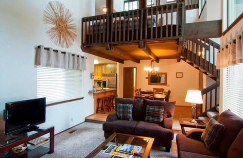 Tennis Village Condominio | 62 Tennis Village: condominio de 2 dormitorios / 2 baños en Sunriver, para 8 personas