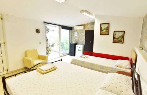 Golden Beach Apartamento | Nature Lovers-Golden Beach-Triple room with View & Big outdoor Kitchen