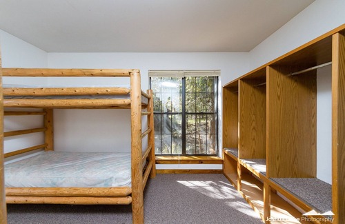 Huntsville Cabina | Nature Lovers Retreat for Weddings, Reunions & Gatherings