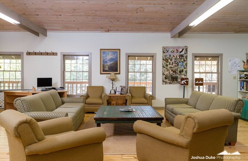 Huntsville Cabina | Nature Lovers Retreat for Weddings, Reunions & Gatherings