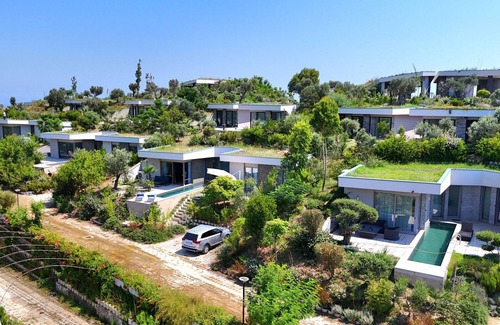 Ishem Chalet De Esquí | Nature Retreat with Private Pool 279