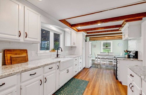 Steelville Casa | Nature Vacation Destination! - Hot Tub and Sauna