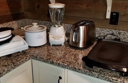 Maynardville Casa | Nauti & Nice @ Norris - a copious cozy cabin on the cove