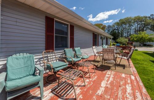 Caine Woods Casa | Nautical North