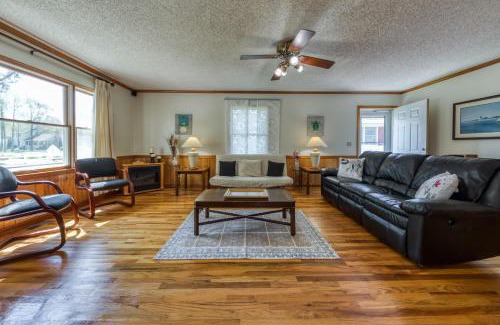 Caine Woods Casa | Nautical North