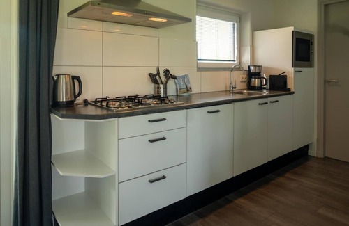 Burdaard Villa | Nautisch de Luxe 6p - Tres Habitaciones Villa, Capacidad 6