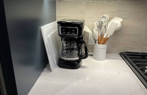 Santa Barbara Cabaña | Brand new Santa Barbara 2 bed 2 bath guest house with private beach key access.