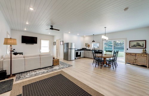 Copenhagen Cabina | Near All-Season Trails! Modern Copenhagen Cabin