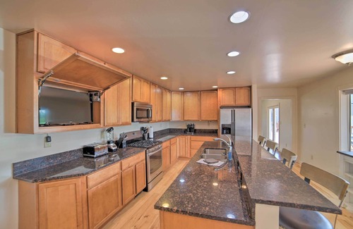 Grass Lake Casa | Near Boat Launch: Pet-Friendly Grass Lake Getaway