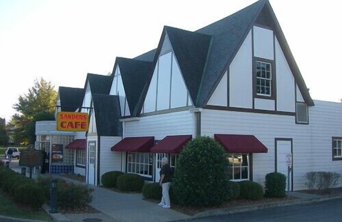 Pittsburg Apartamento | Near Cumberland Star Riverboat! Pet-friendly Property with Free Parking Onsite!