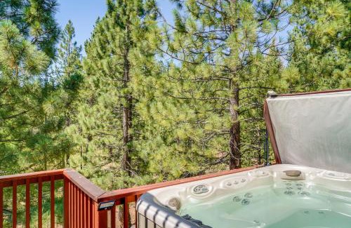 Truckee Casa | Near Downhill Ski Resort! Hot Tub Haven in Truckee
