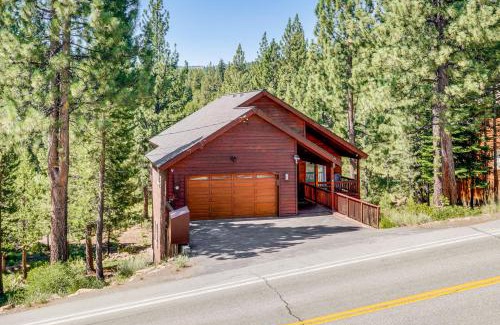 Truckee Casa | Near Downhill Ski Resort! Hot Tub Haven in Truckee