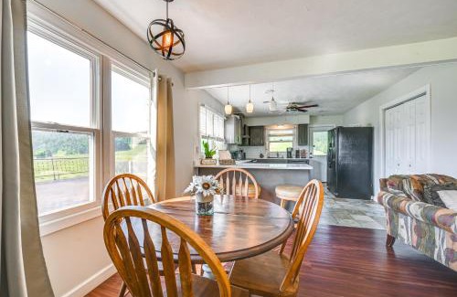 Somerset Casa | Near Dtwn Somerset Tranquil Getaway with Fire Pit