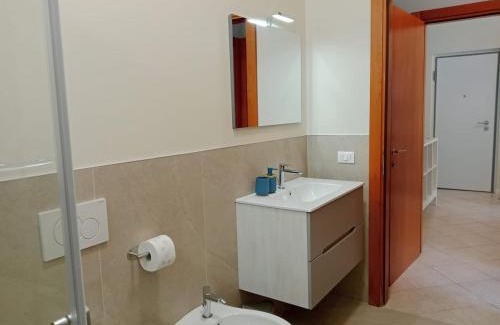 Sud-Ovest Apartamento | Near Expo and center 5