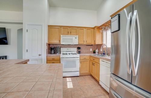 Mesa Del Sol Casa | Near Golf Courses: Poolside Paradise in Yuma!